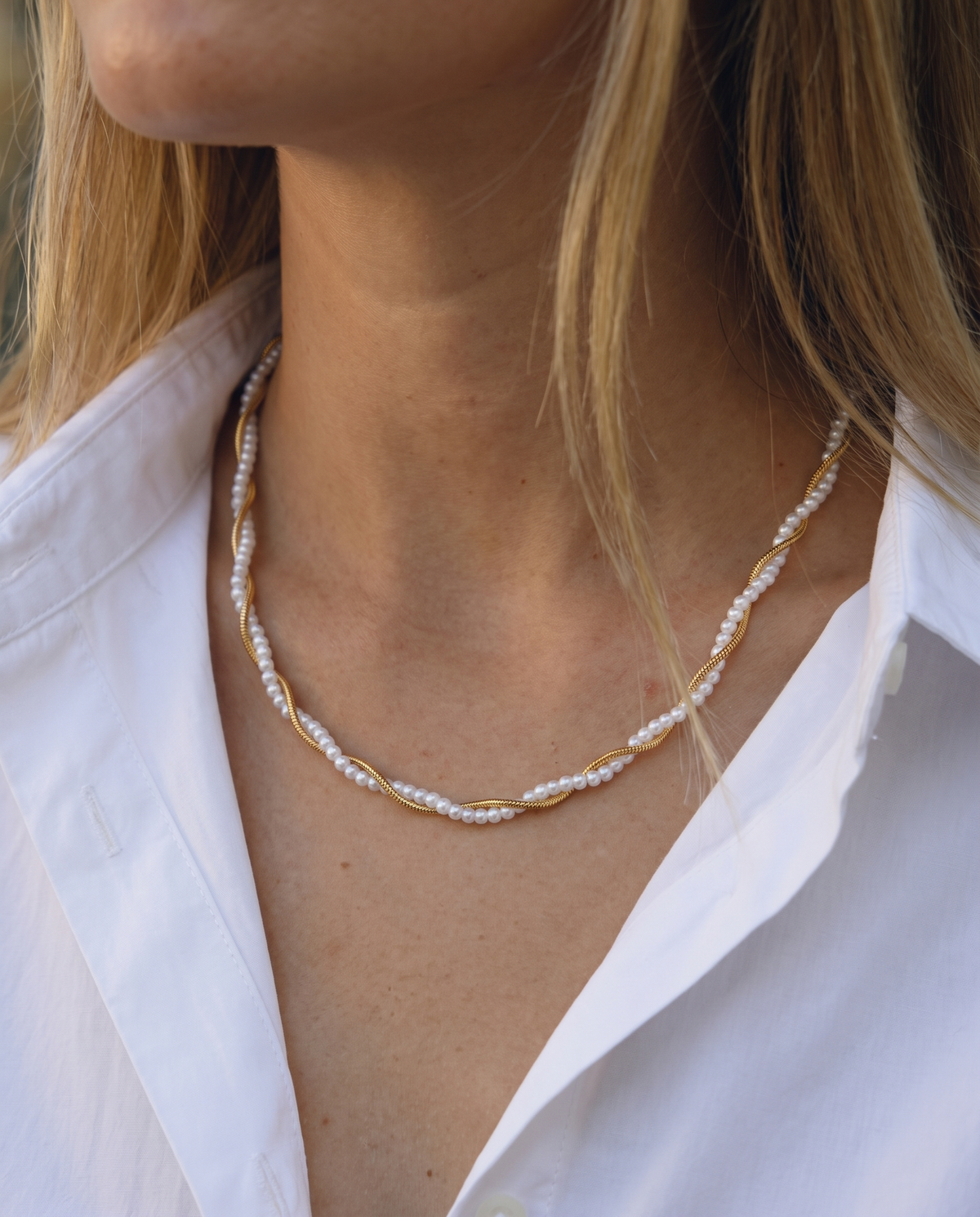 Tresse Halskette – Gold, getragen